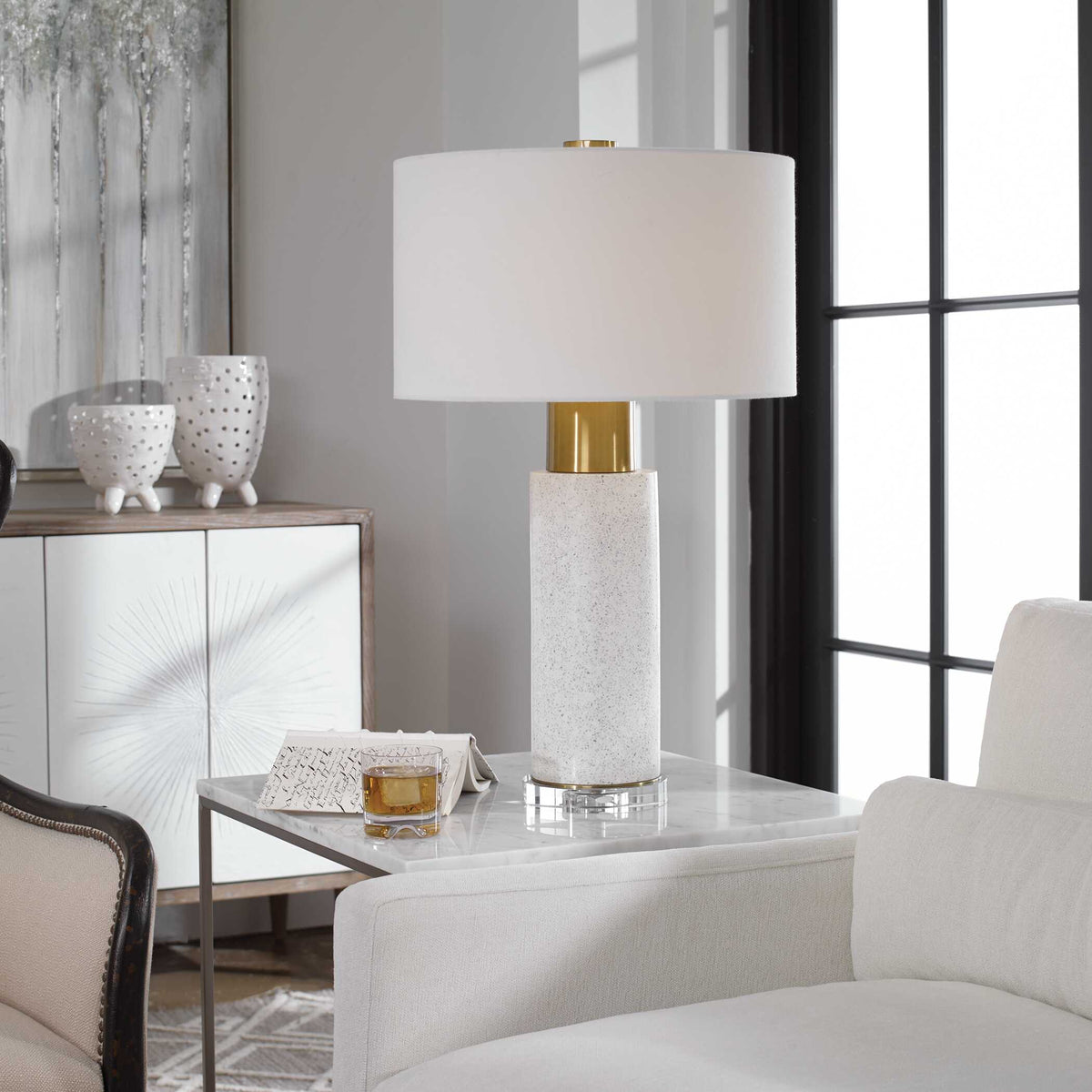 Vaeshon Concrete Table Lamp