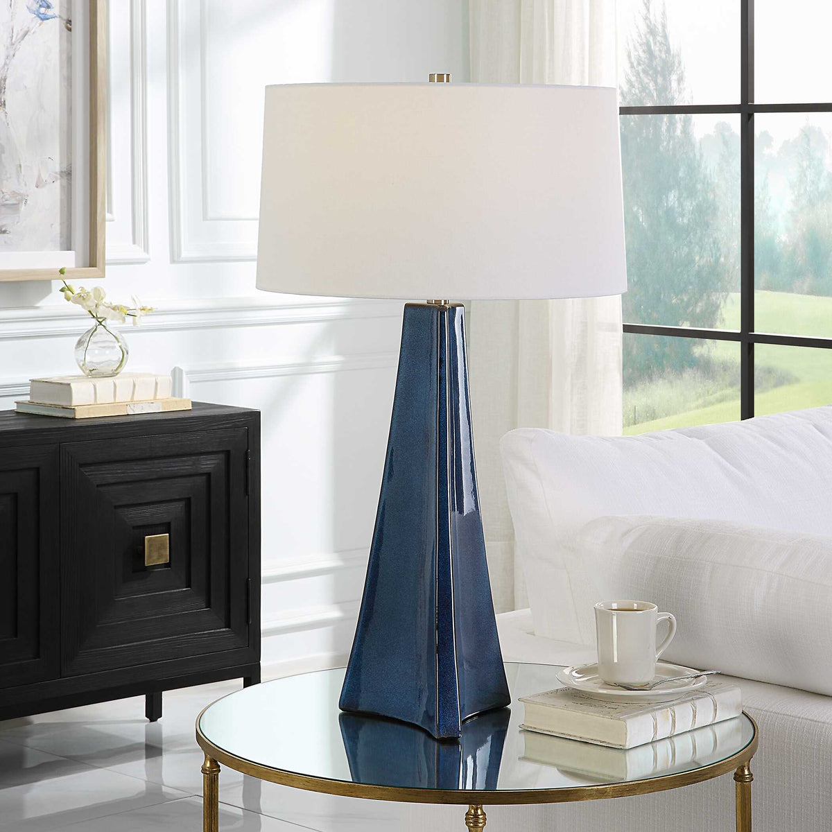 Teramo Scalloped Ceramic Table Lamp