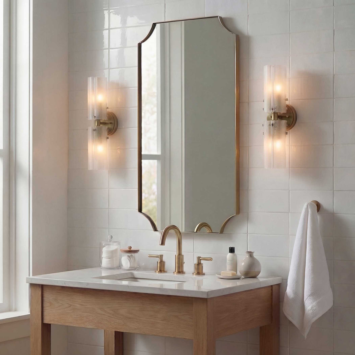 Lennox Scalloped Corner Mirror