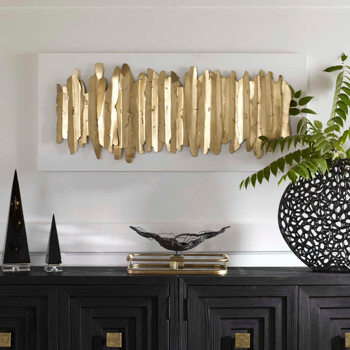 Lev Metal Wall Decor