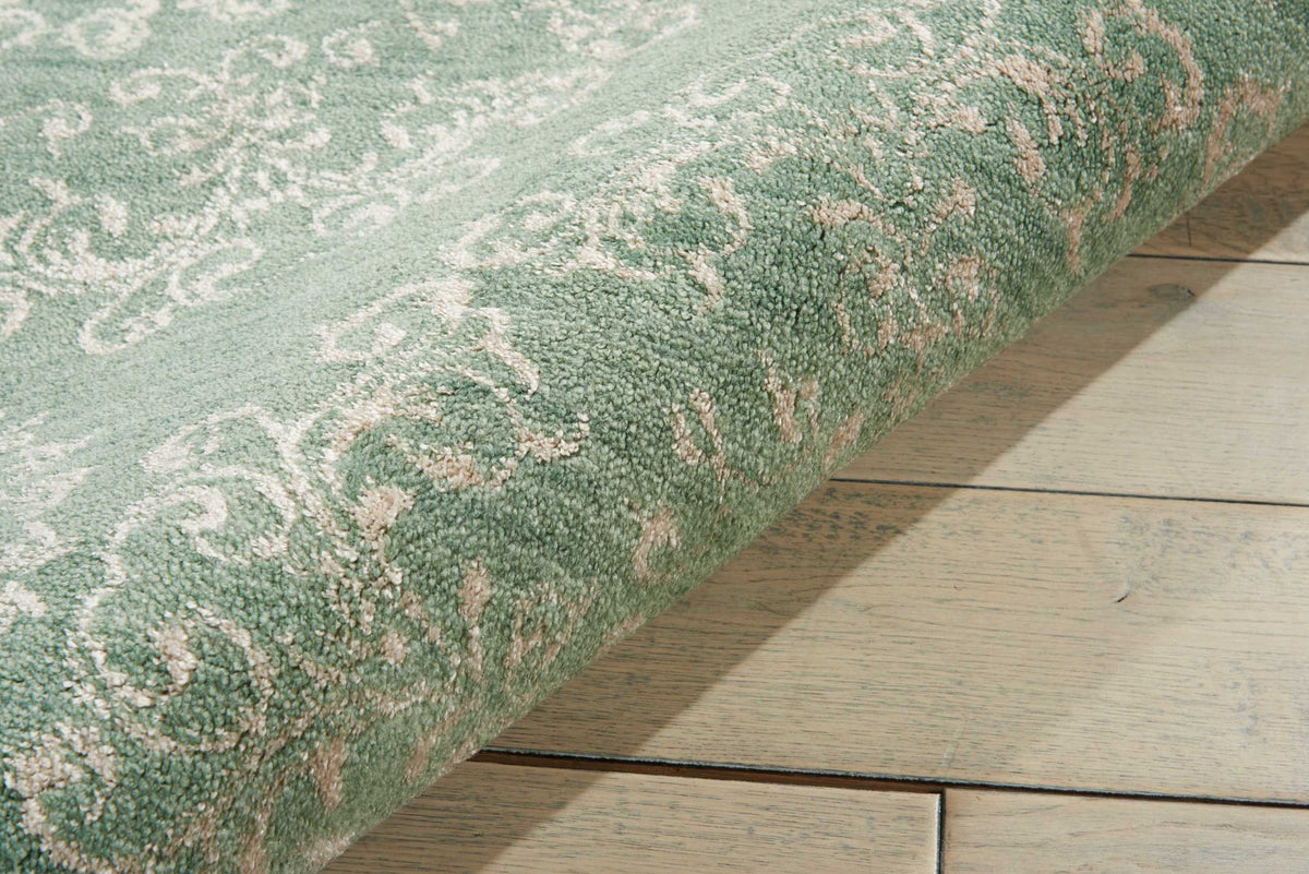Tranquility TNQ03 Light Green Rug