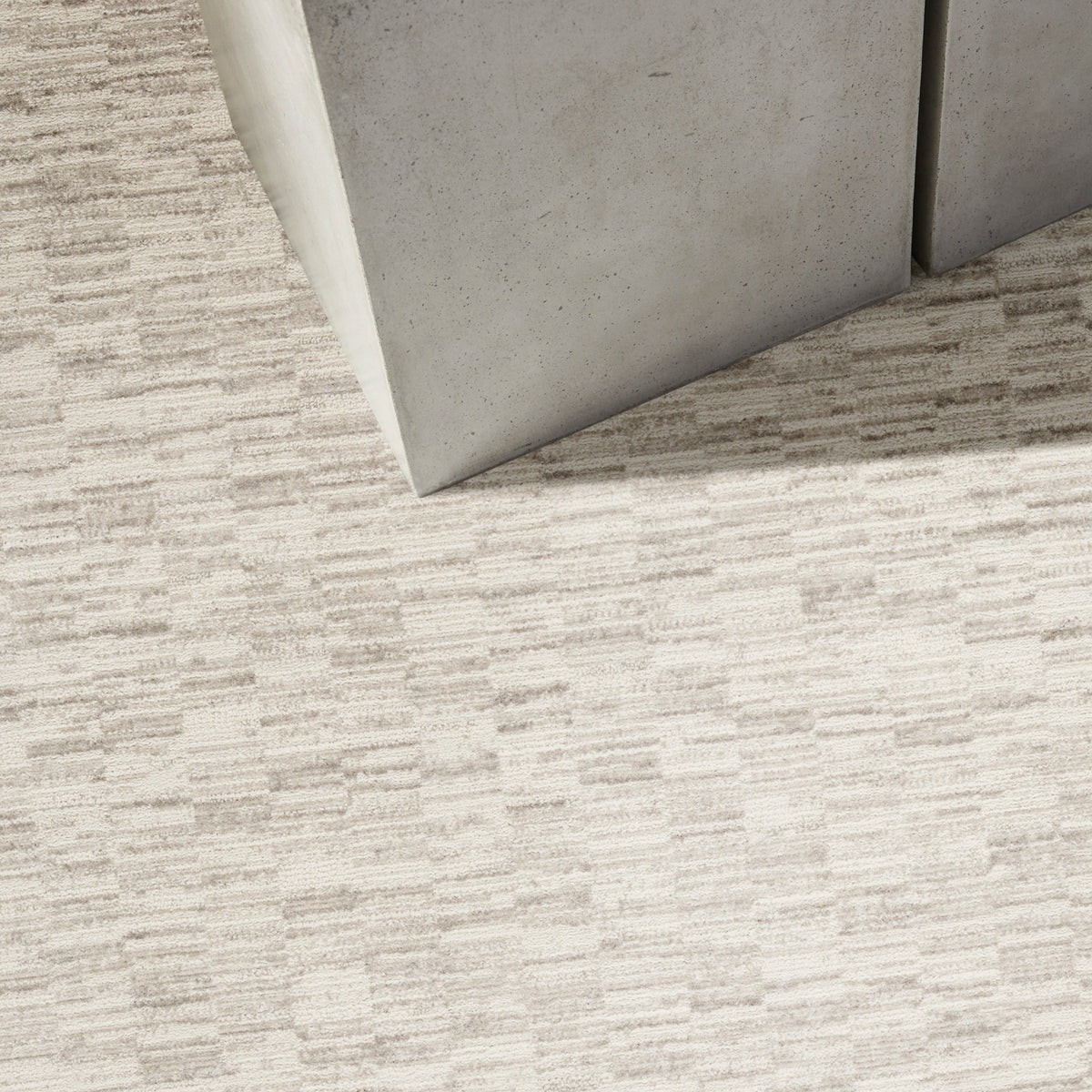 CK029 Captivating CVT02 Ivory Grey Rug