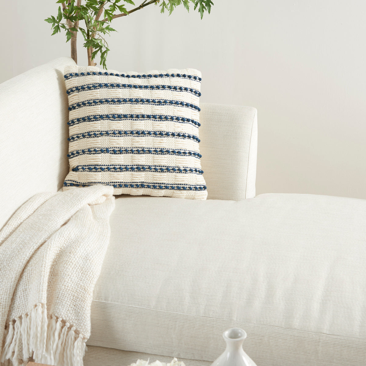 Lifestyle GC384 Navy 18" x 18" Throw Pillows