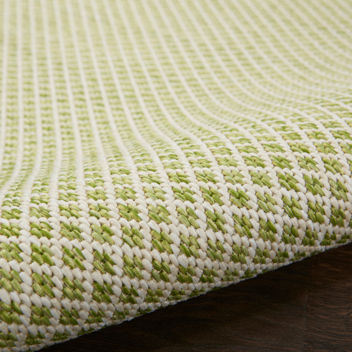 Courtyard COU01 Ivory Green Rug