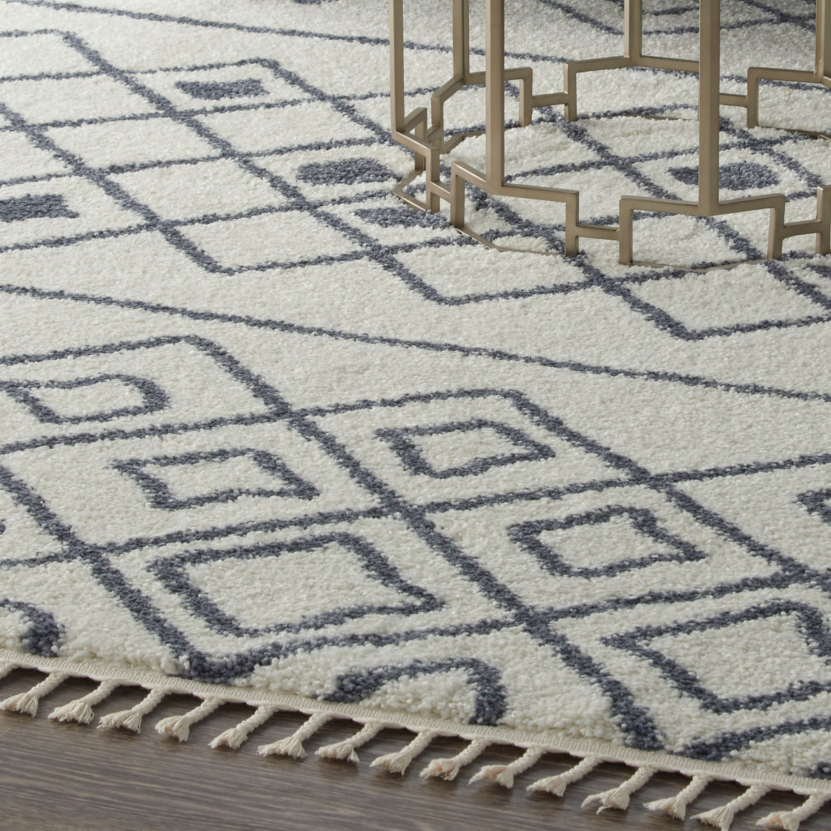 Serenity Shag SRS02 Ivory/Slate Rug