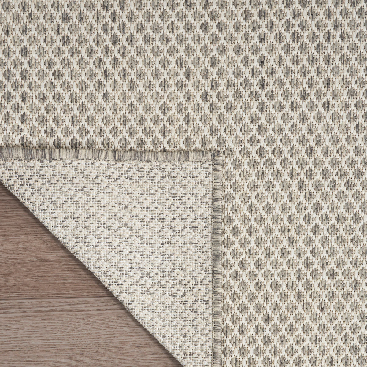 Courtyard COU01 Ivory Silver Rug