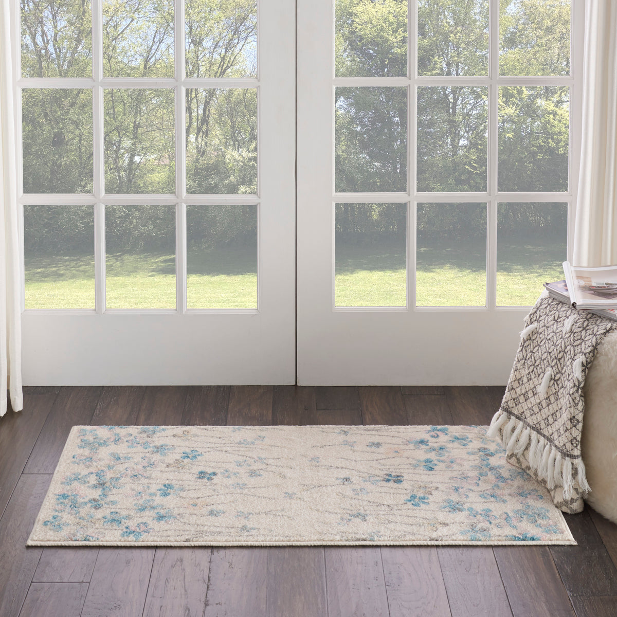 Tranquil TRA04 Ivory Rug