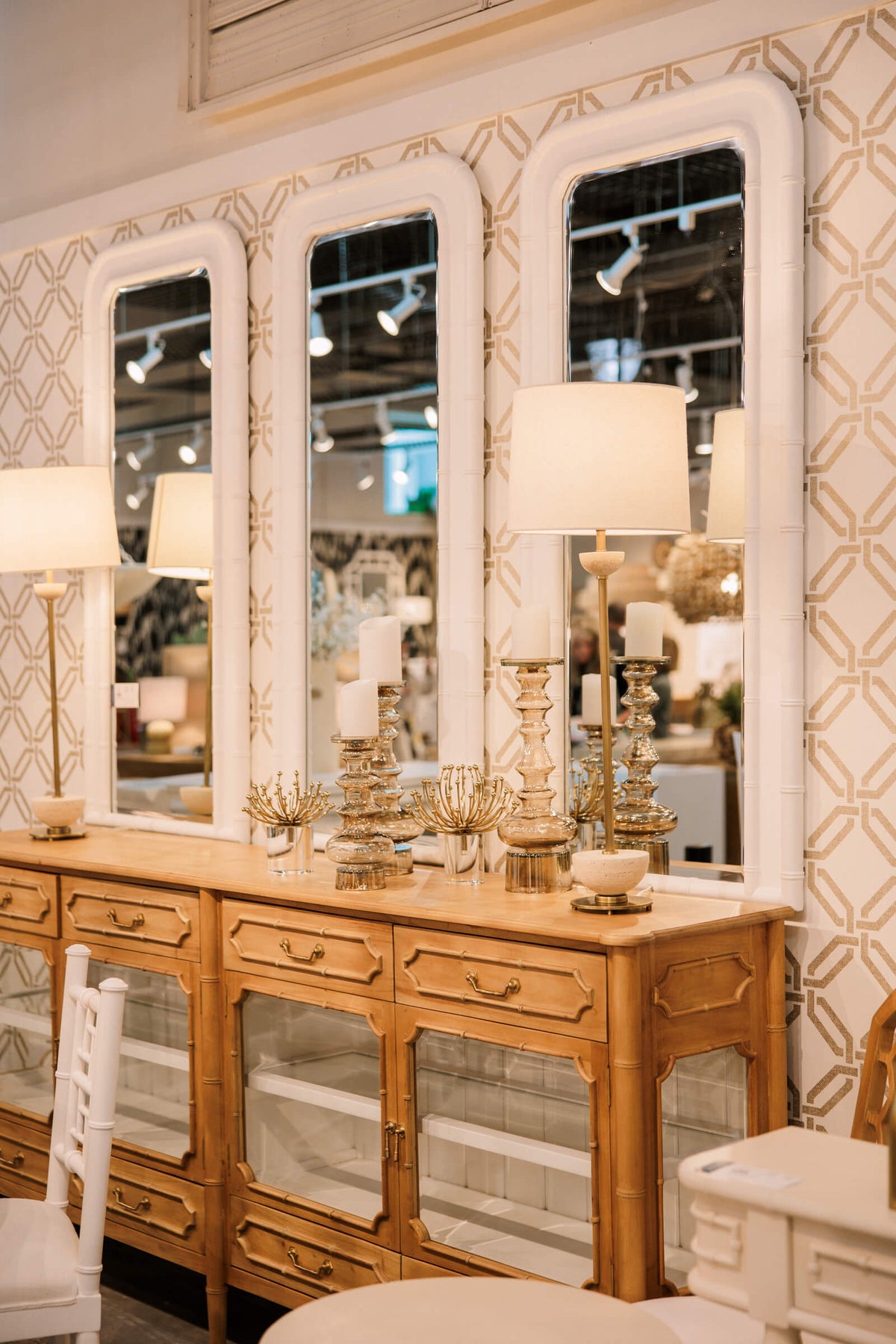 Chelsea Arched Mirror in Architectural White