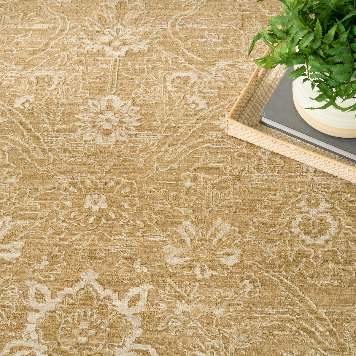 Moonlit MLI02 Taupe Rug