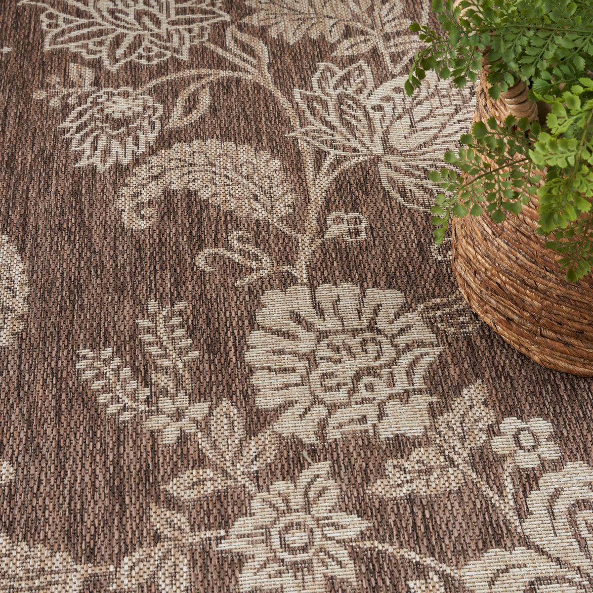 Garden Oasis GOA03 Mocha Rug
