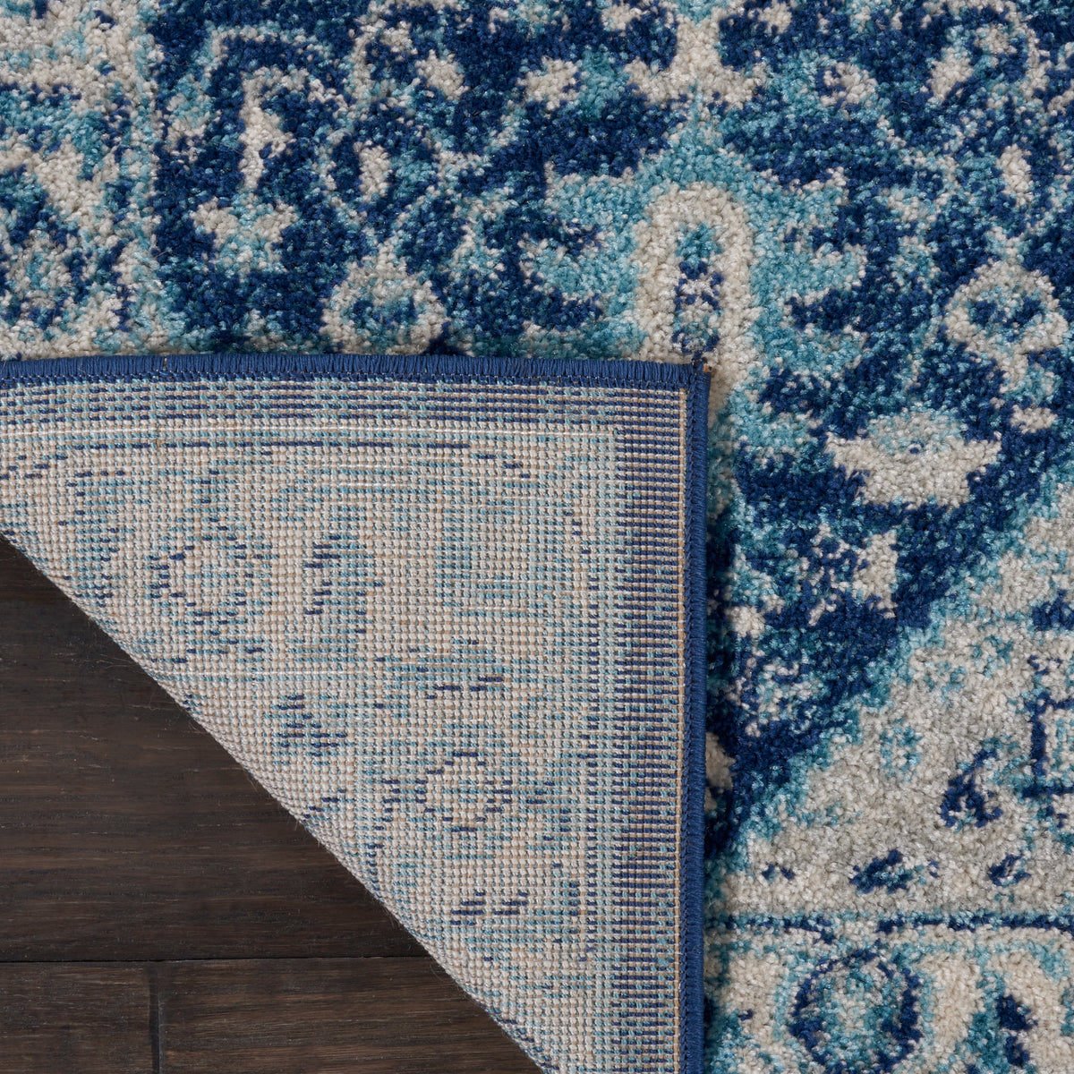 Tranquil TRA06 Ivory Navy Rug