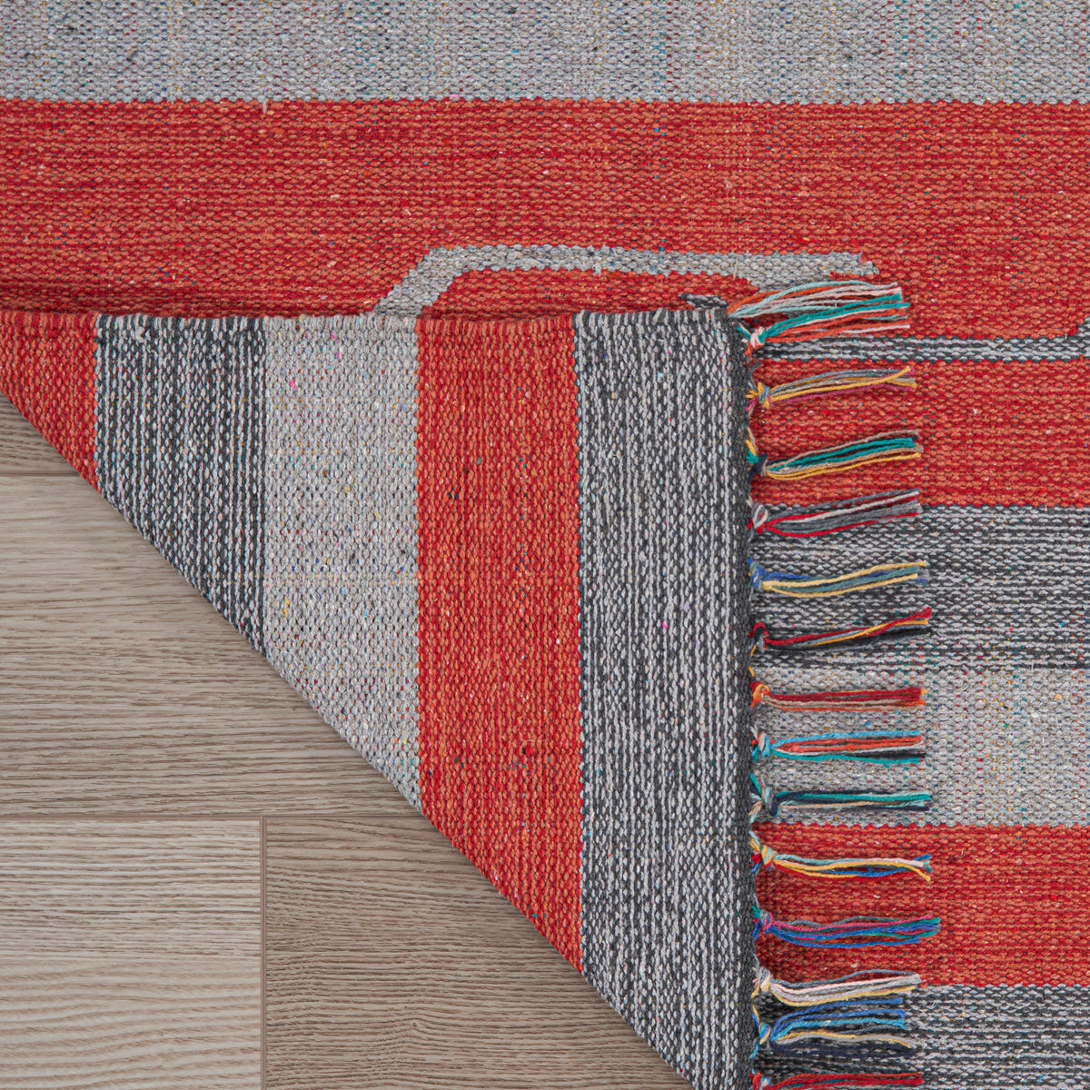Baja BAJ01 Grey Red Rug