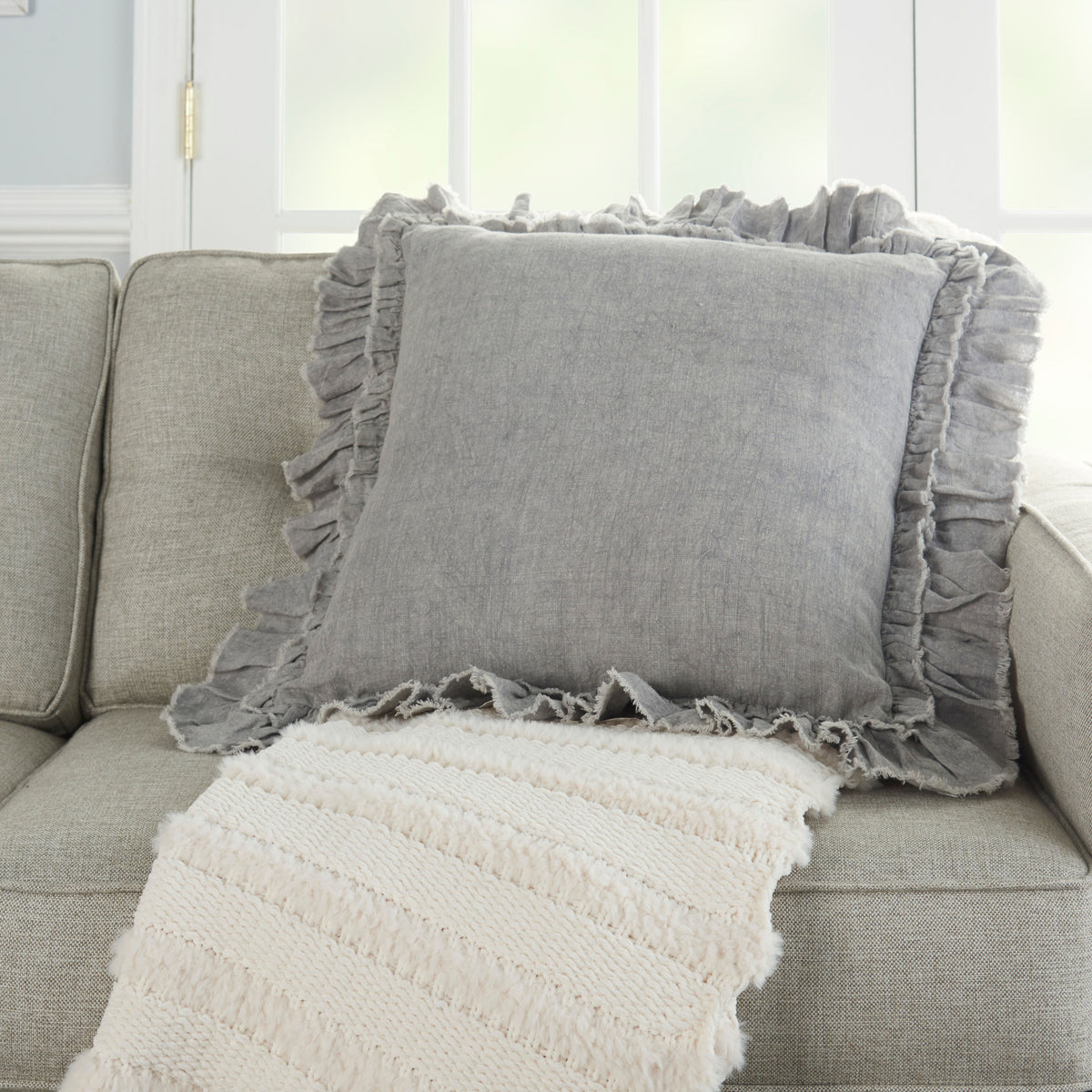 Sofia GE901 Grey 24" x 24" Throw Pillows