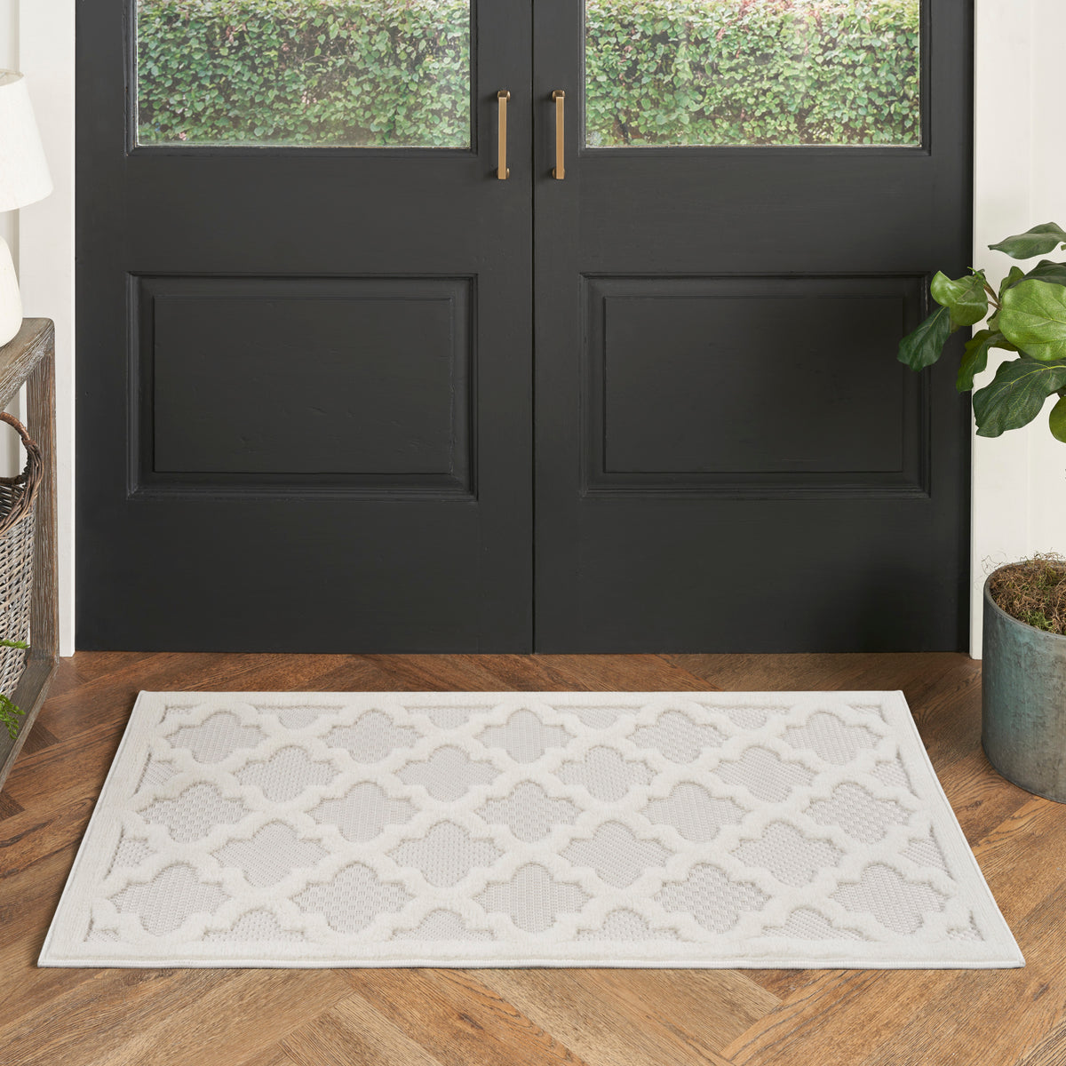 Easy Care NES01 Ivory White Rug