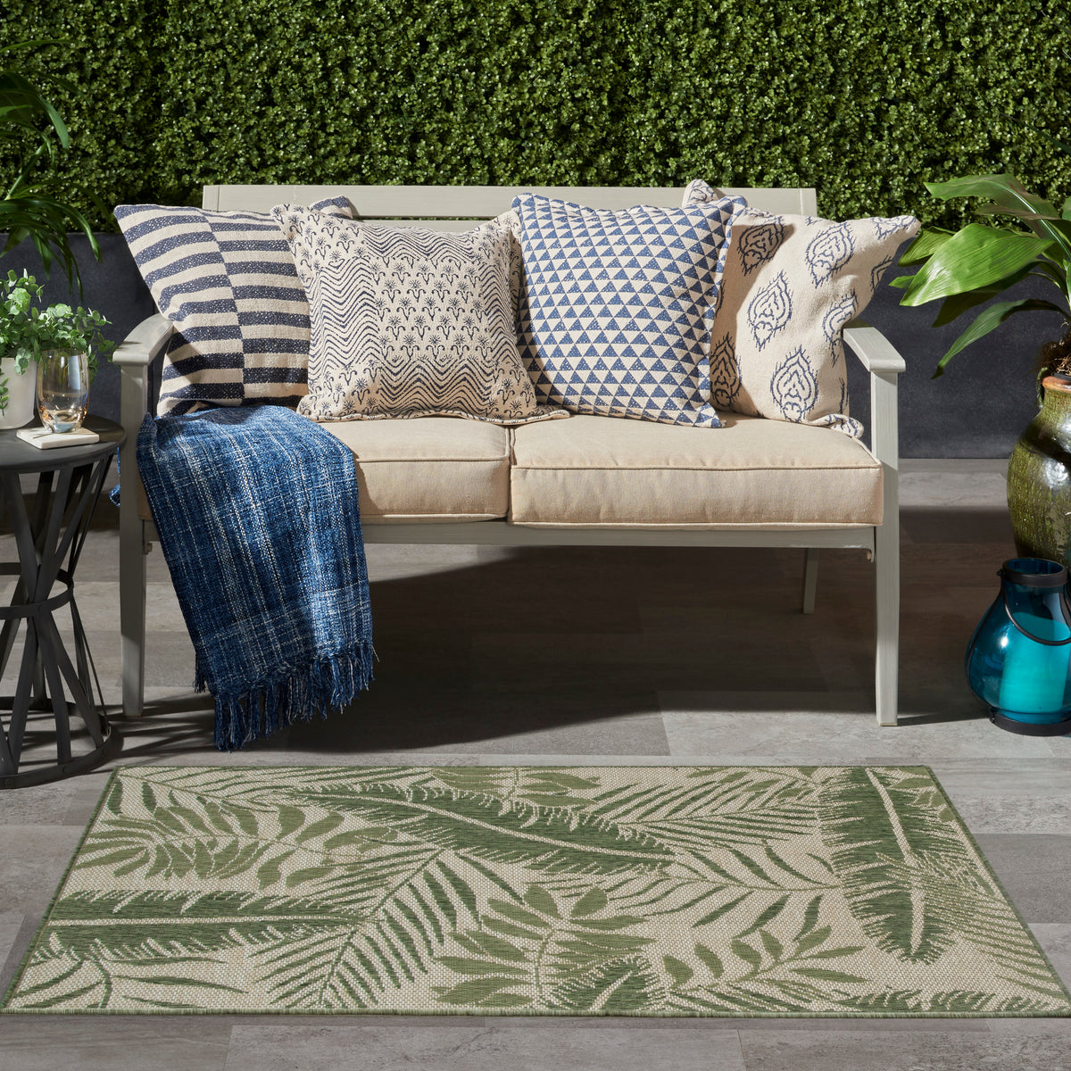 Garden Oasis GOA02 Ivory Green Rug