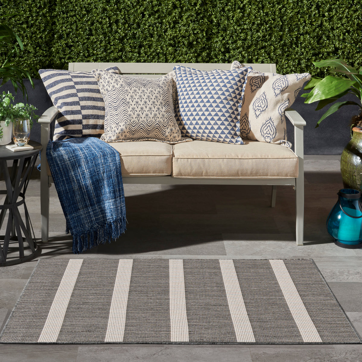 Positano POS03 Charcoal Ivory Rug