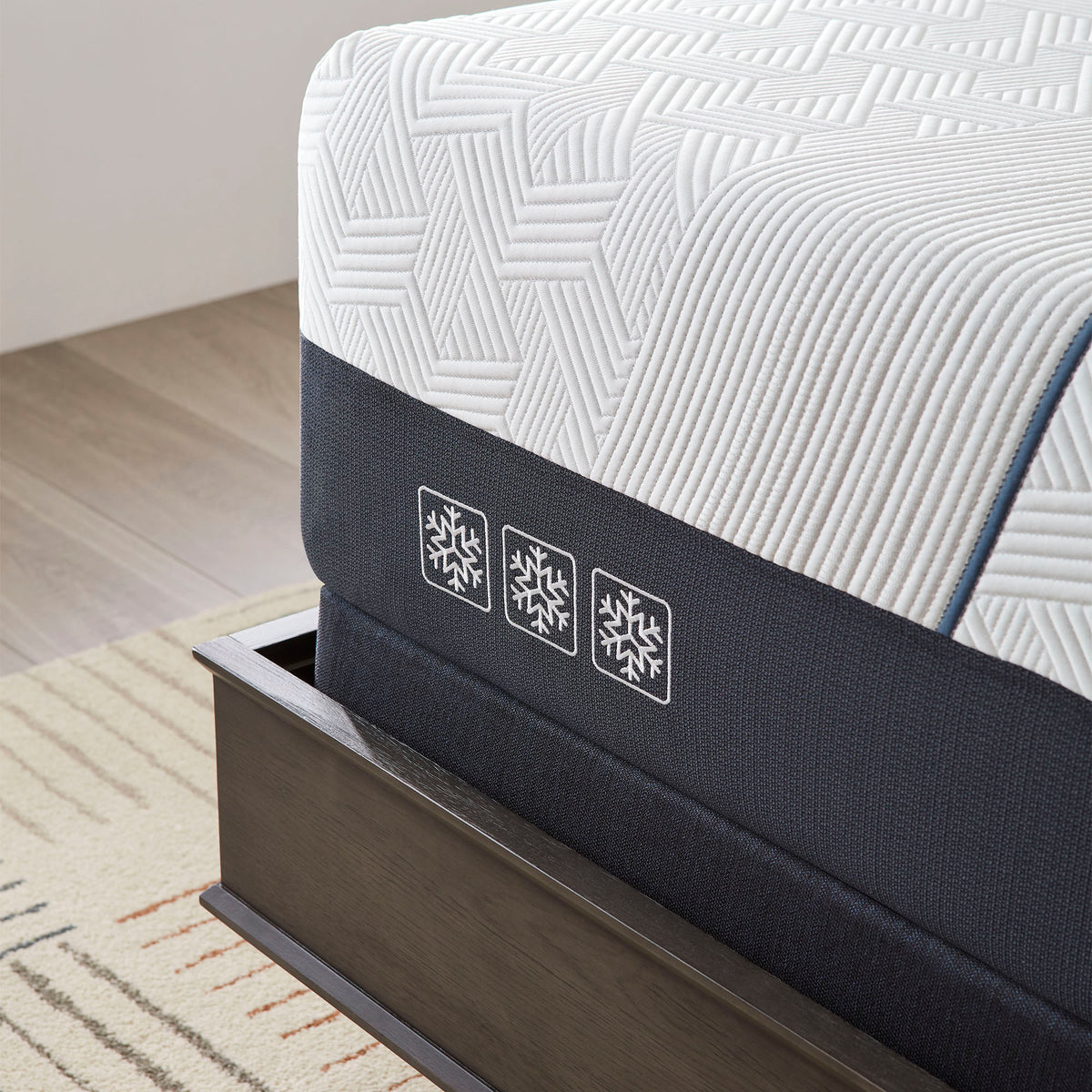 iComfort CF 3000 13" Hybrid Medium Mattress