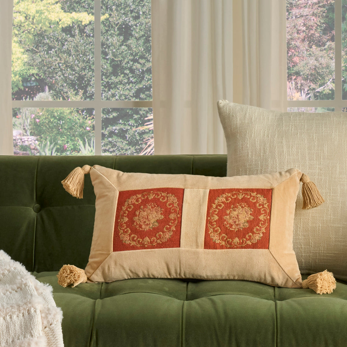 Vintage Pillow VAN11 Rust 12" x 20" Throw Pillows