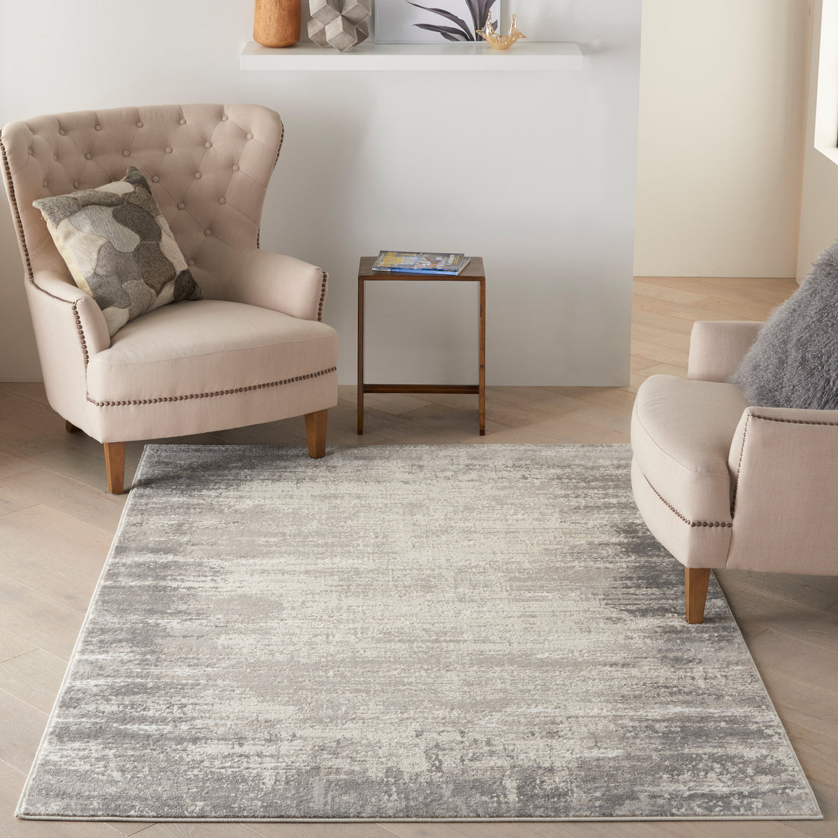 Cyrus CYR04 Ivory Grey Rug