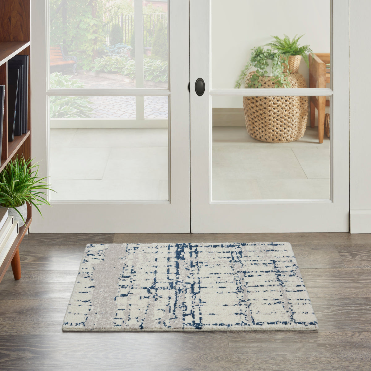 Twilight TWI10 Ivory Navy Rug