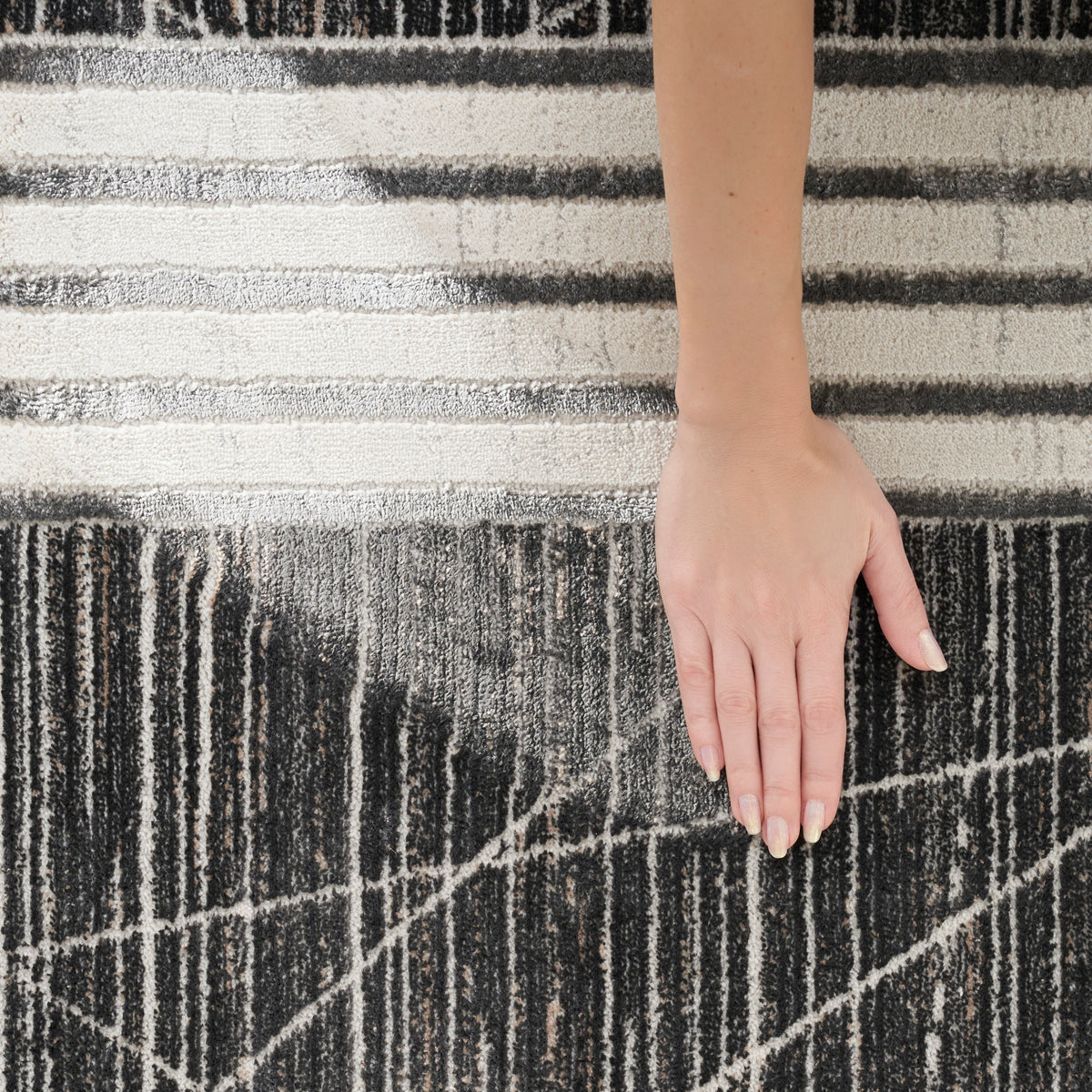 Desire DSR01 Charcoal Silver Rug