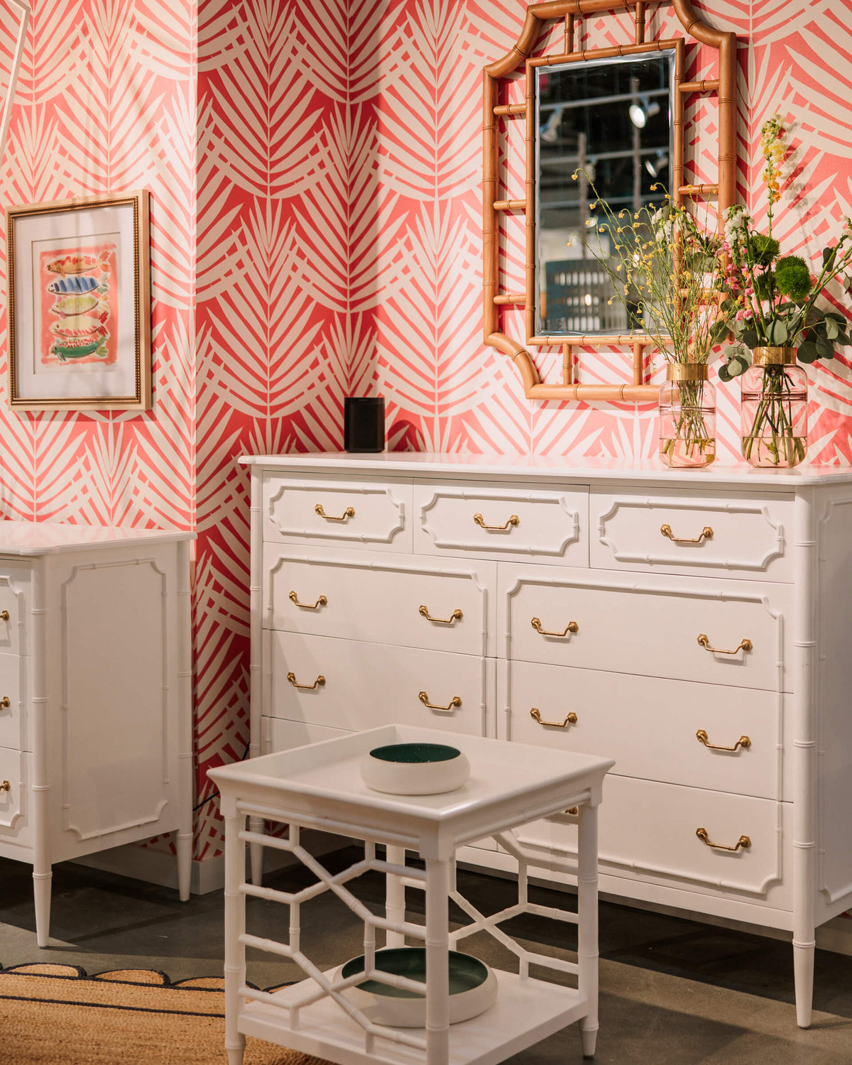 Grosvenor End Table in True White