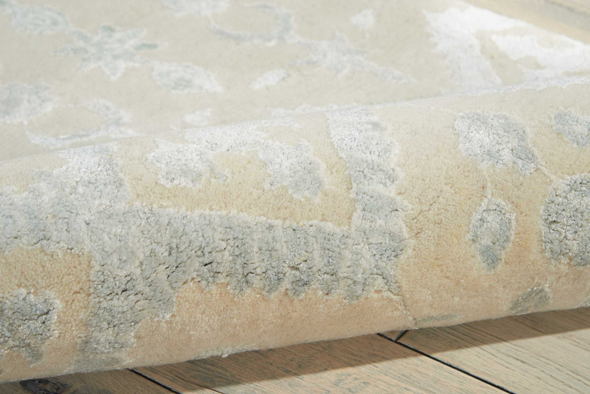Symphony SYM13 Ivory Rug