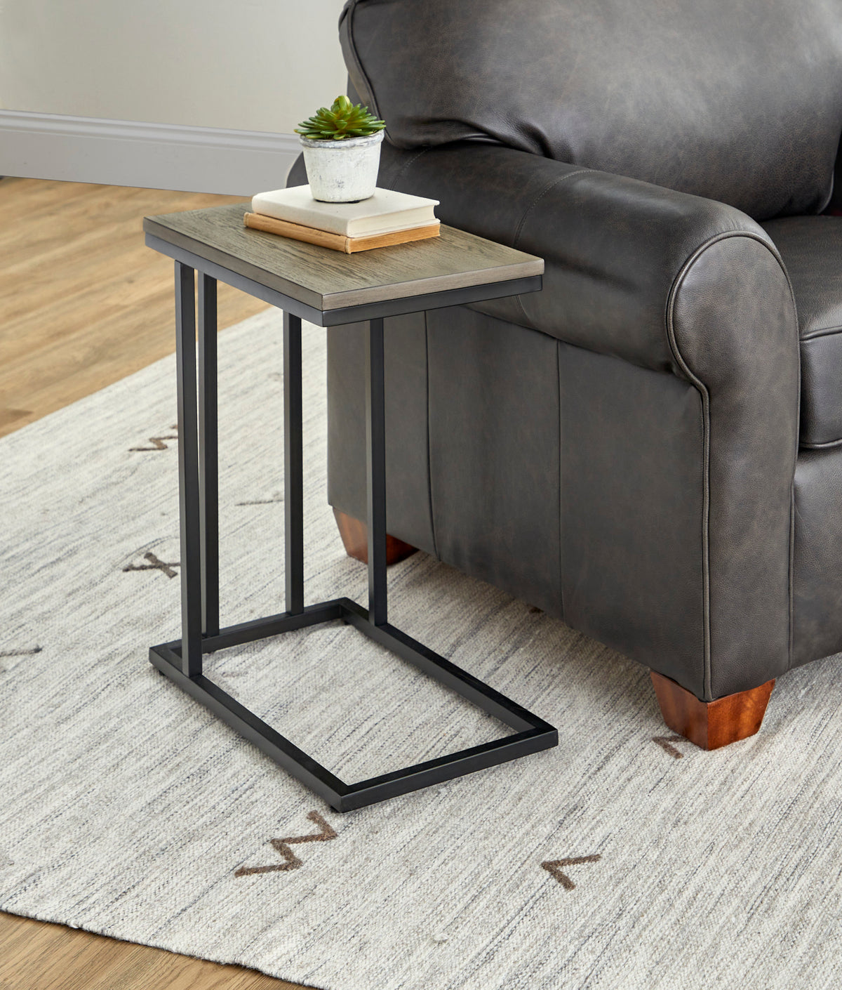 Melody Accent Table