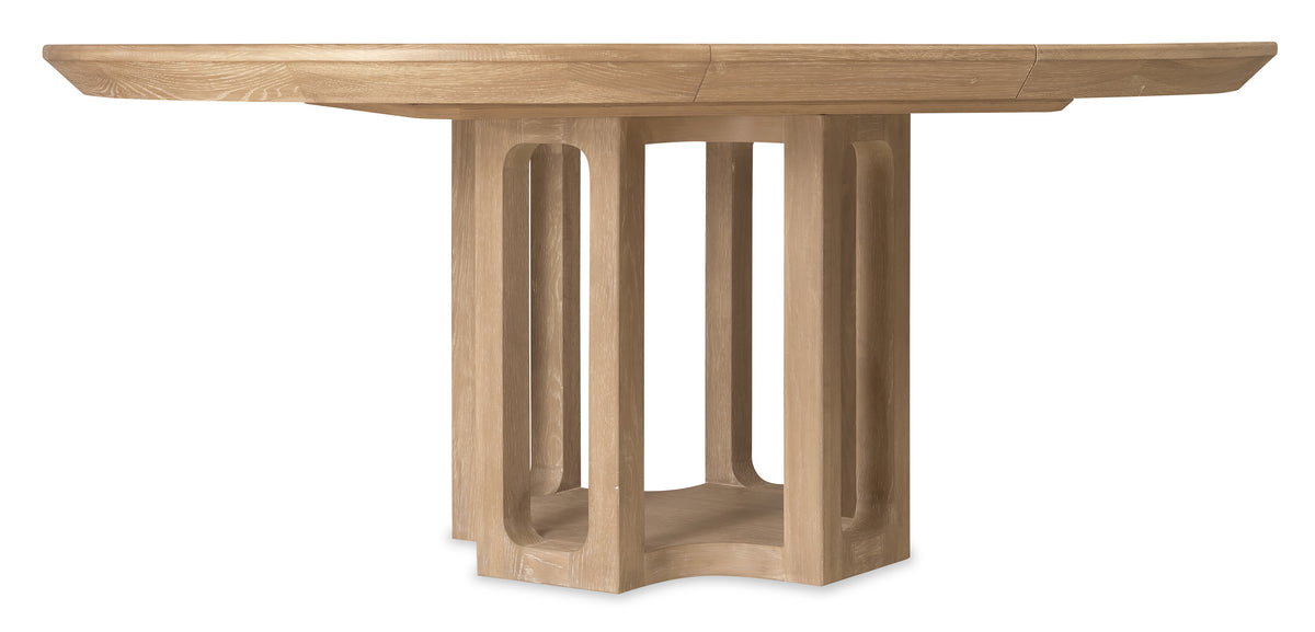 Banyon Bay Round Dining Table with One 18-inch Leaf