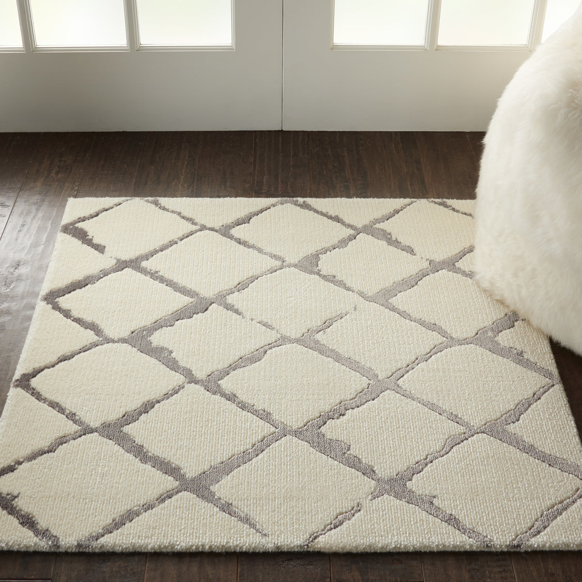 Twilight TWI15 Ivory Grey Rug