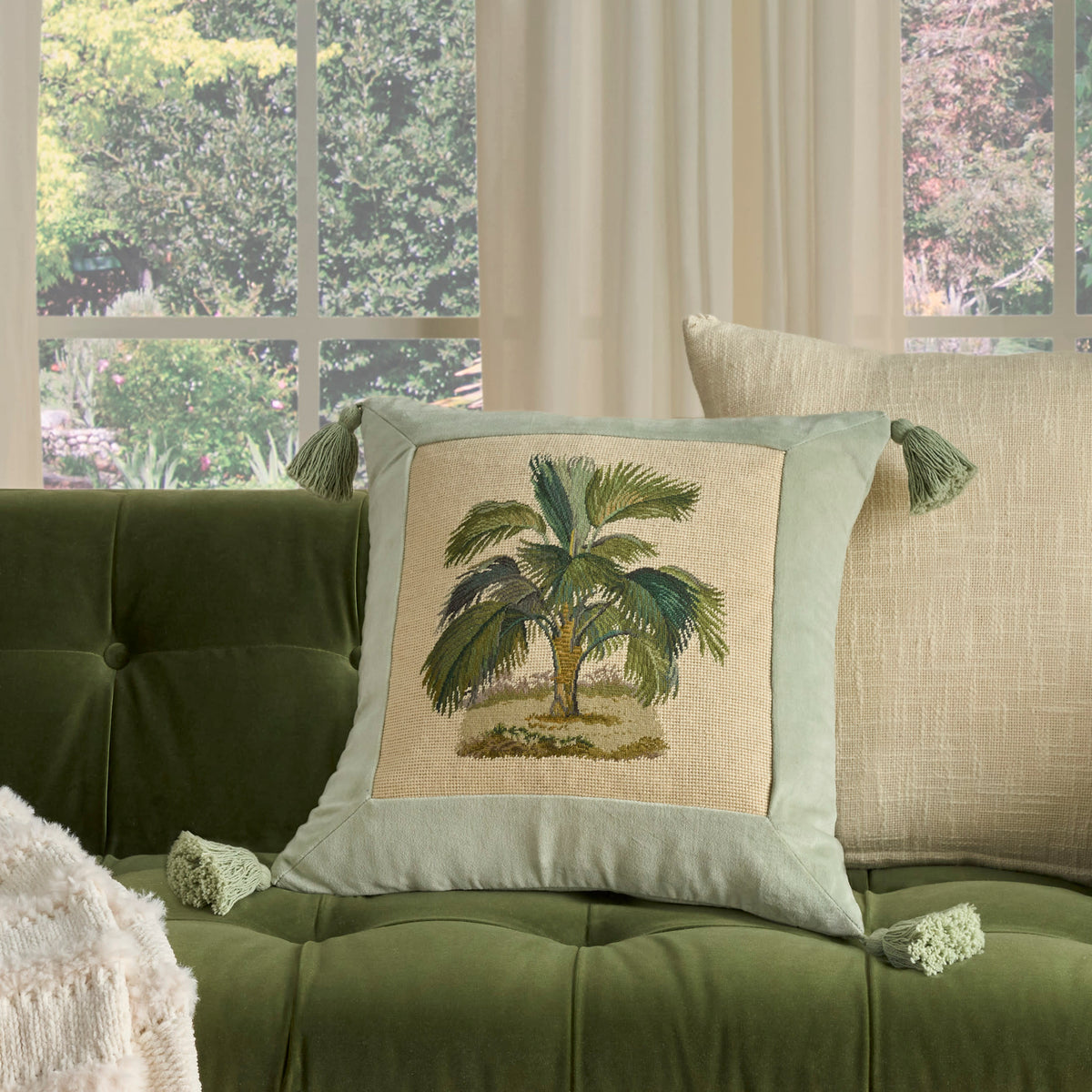 Vintage Pillow V6034 Ivory 19" x 19" Throw Pillows