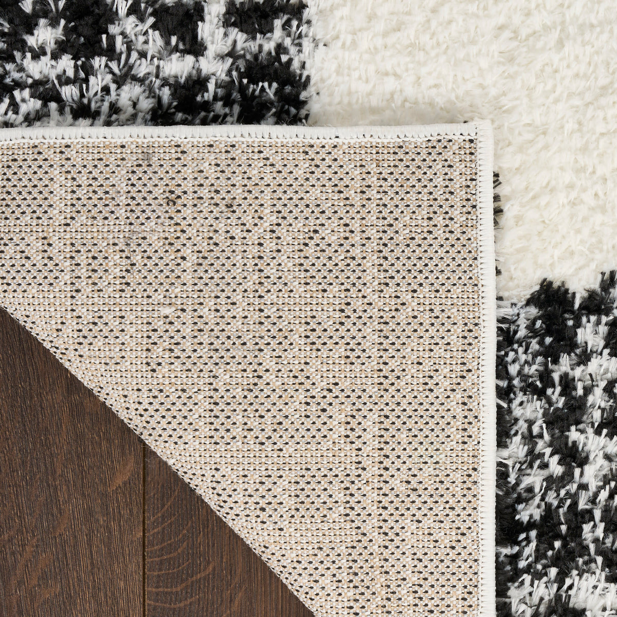 Pacific Shag PCS02 Ivory Black Rug