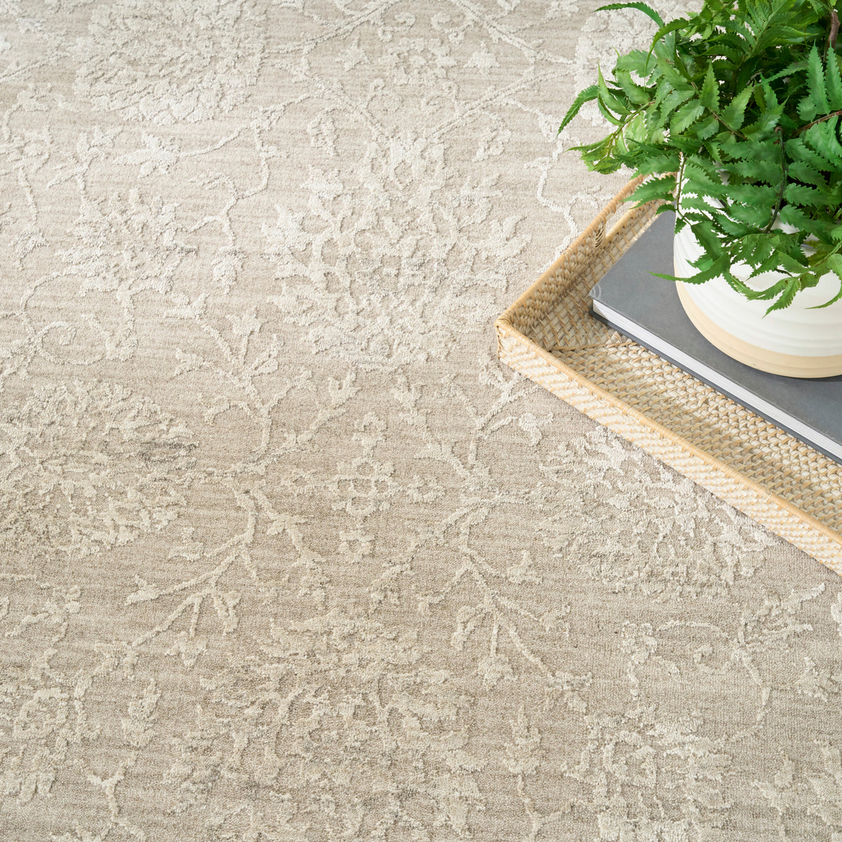 Moonlit MLI03 Ivory Grey Rug