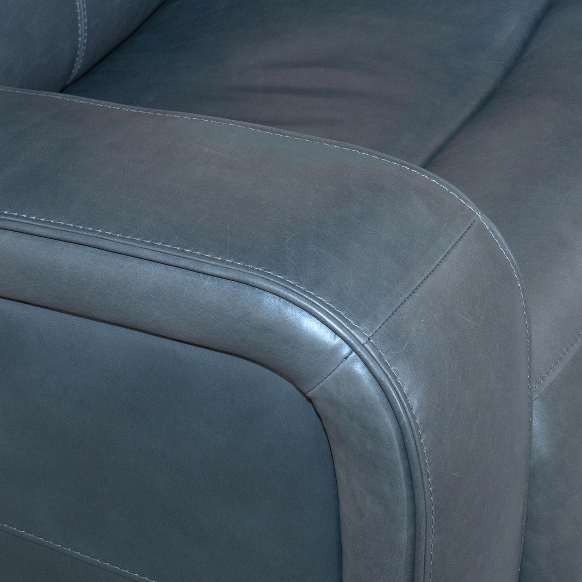 Oasis Leather Power Recliner with Power Headrest, Lumbar, Heat & Massage