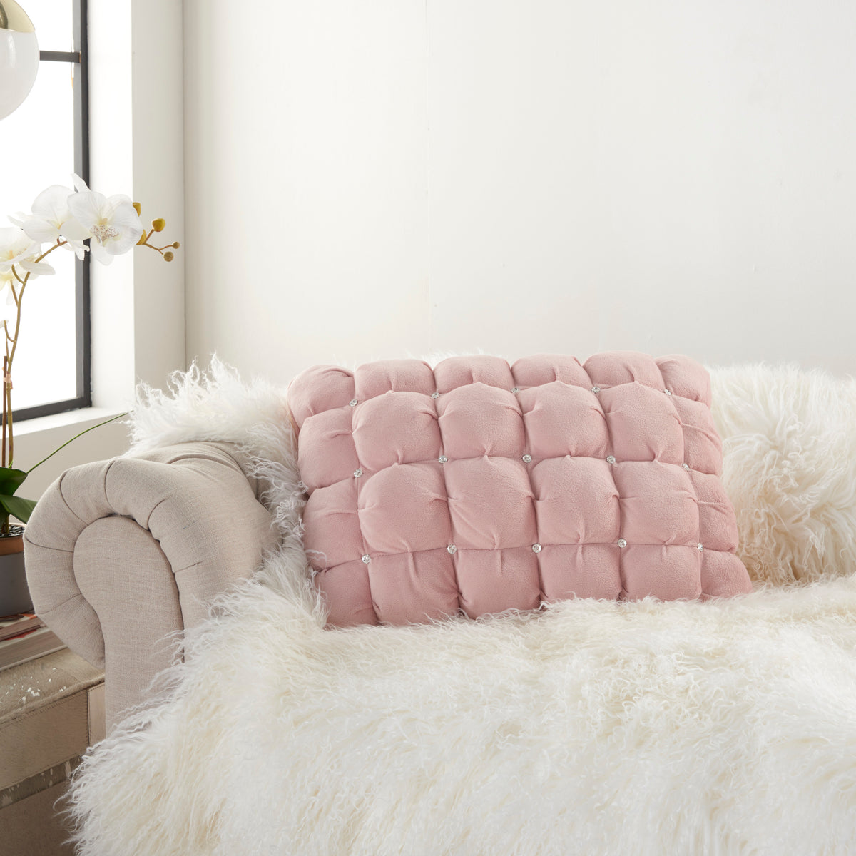 Sofia YS104 Rose 14" X 20" Throw Pillows