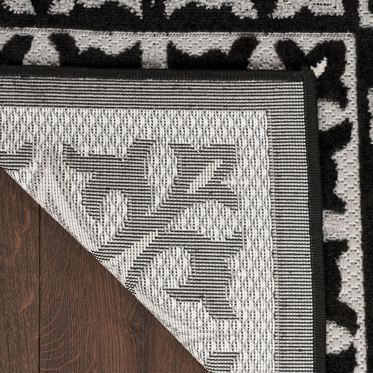 Aloha ALH34 Black White Rug