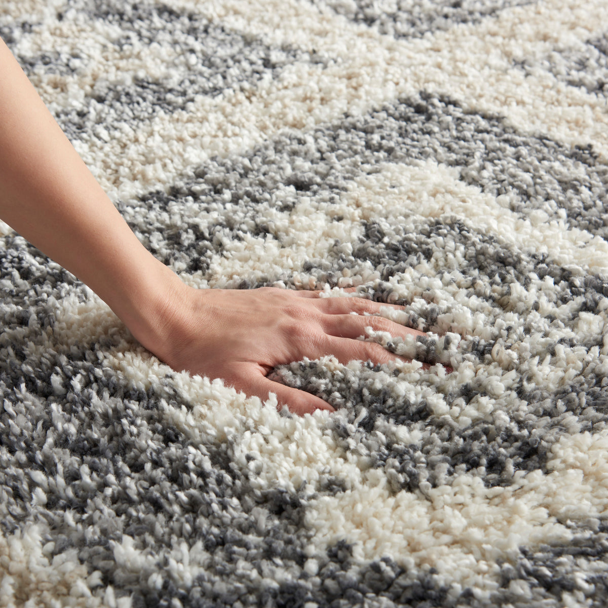 Oslo Shag OSL02 Grey Ivory Rug