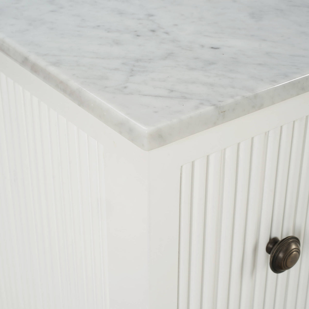 Kraton Single Vanity in True White w/ Sink & Marble Top