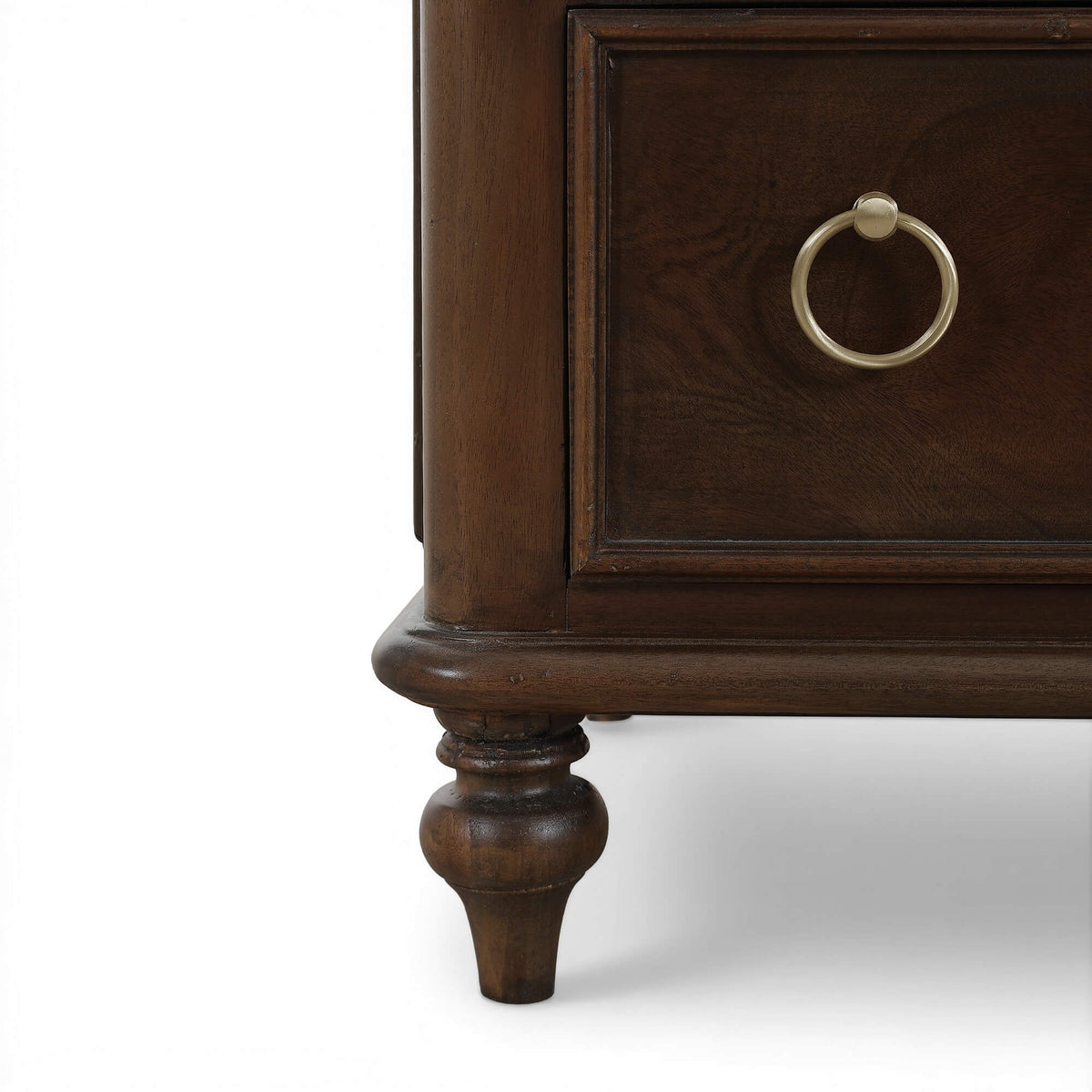 Savannah 7 Drawer Dresser in Walnut