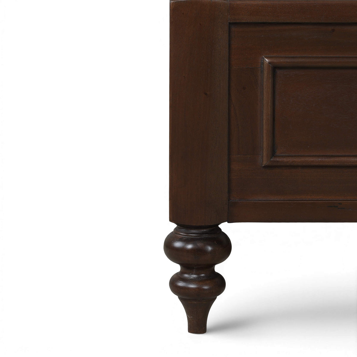Savannah Bed King in Walnut