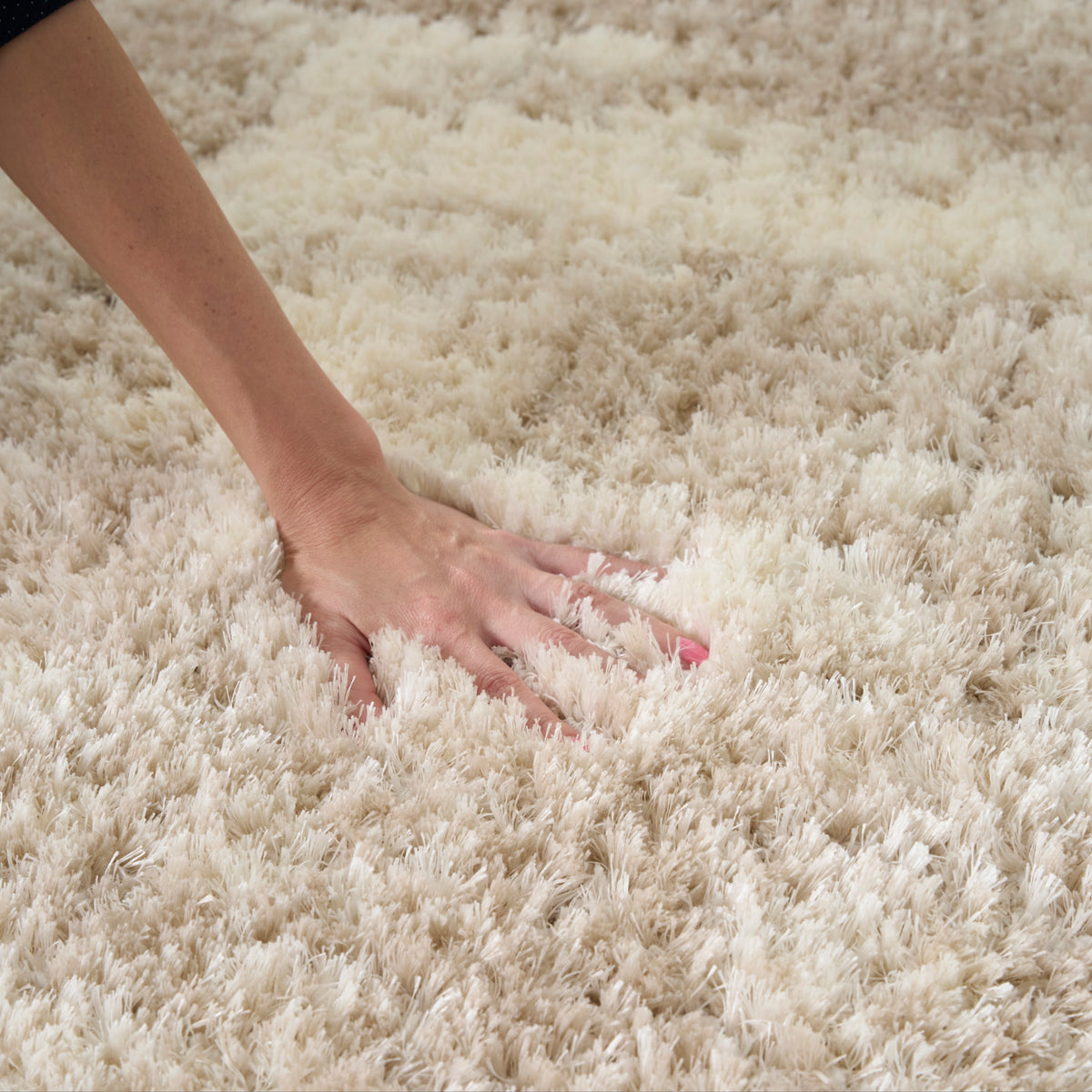Dreamy Shag DRS01 Ivory Beige Rug