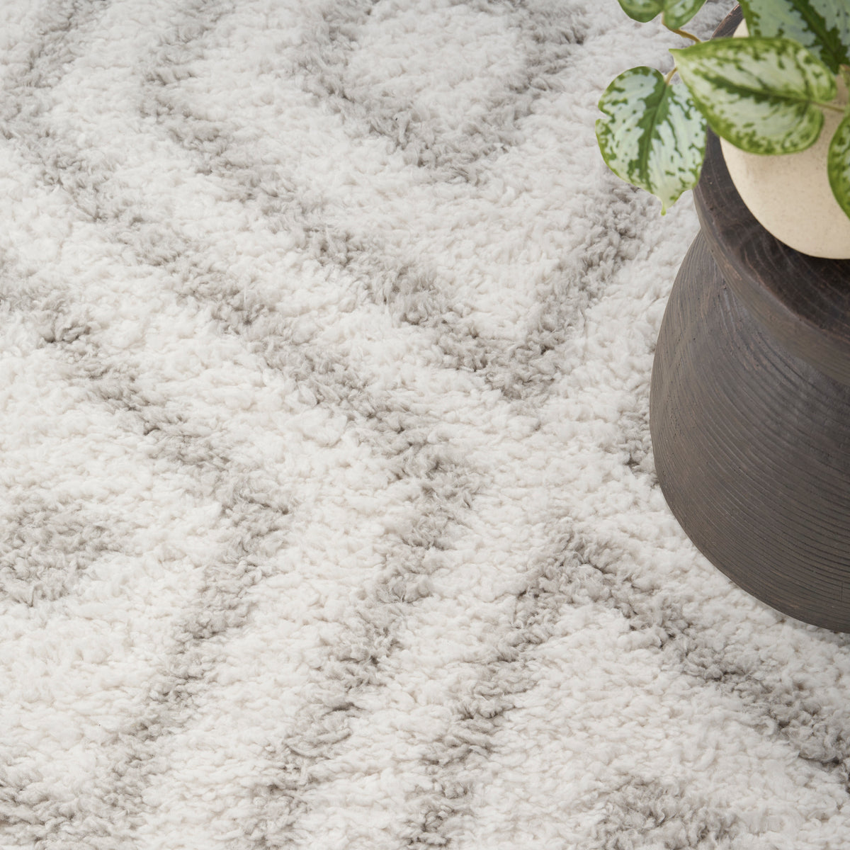 Modern Shag MMD01 Ivory Silver Rug