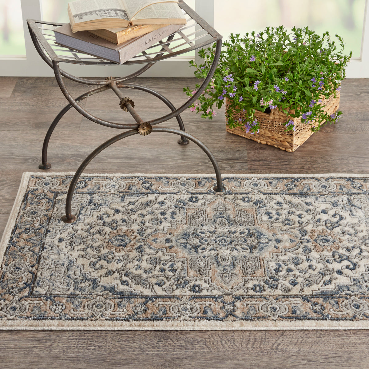 Quarry QUA05 Ivory Grey Rug