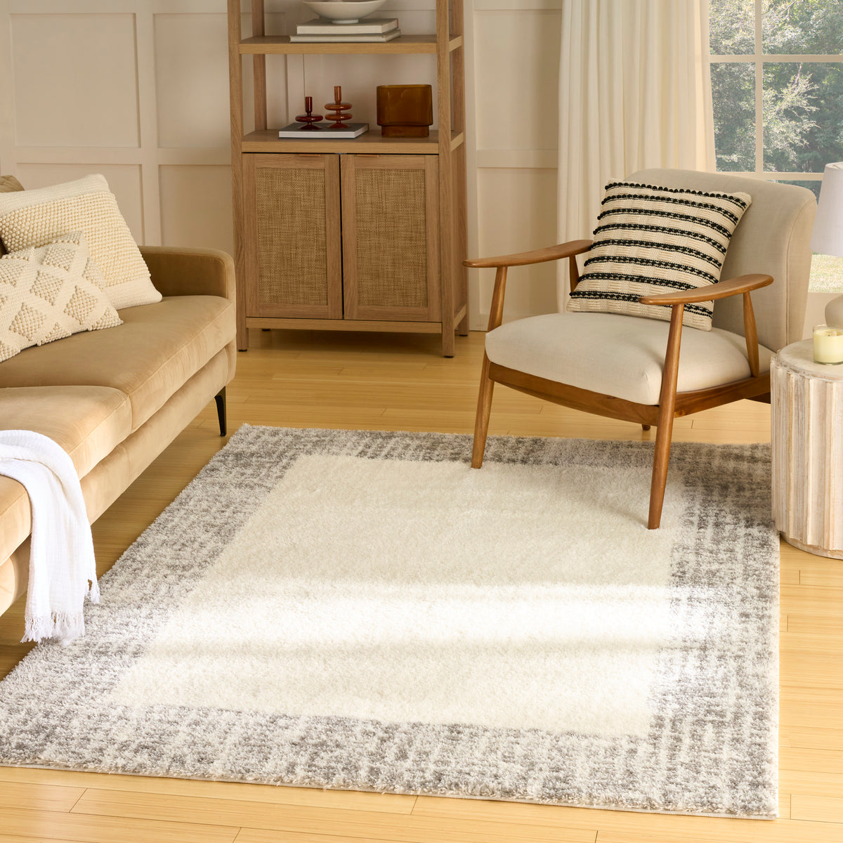 Pacific Shag PCS02 Ivory Grey Rug