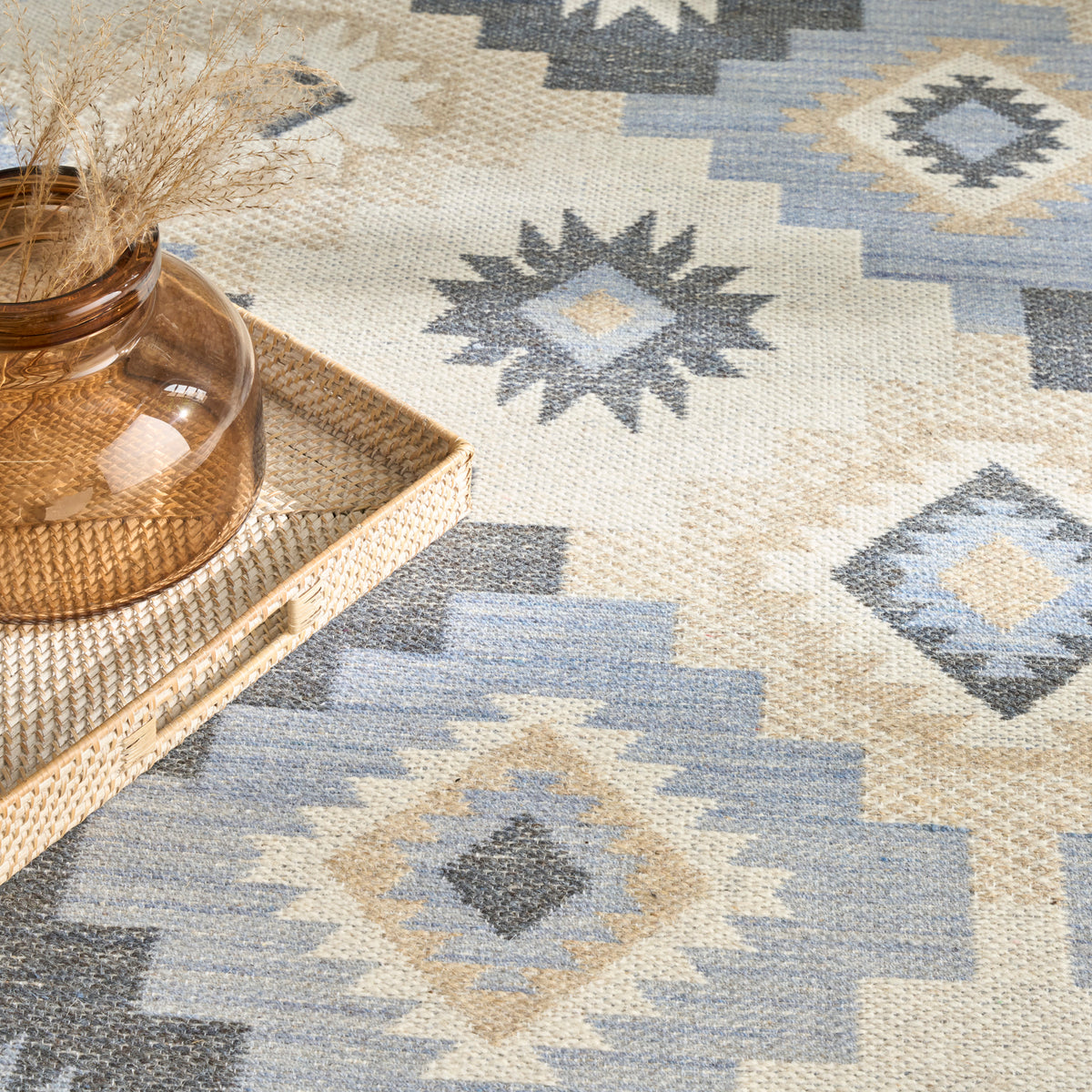 Copenhagen CPN01 Ivory Navy Rug