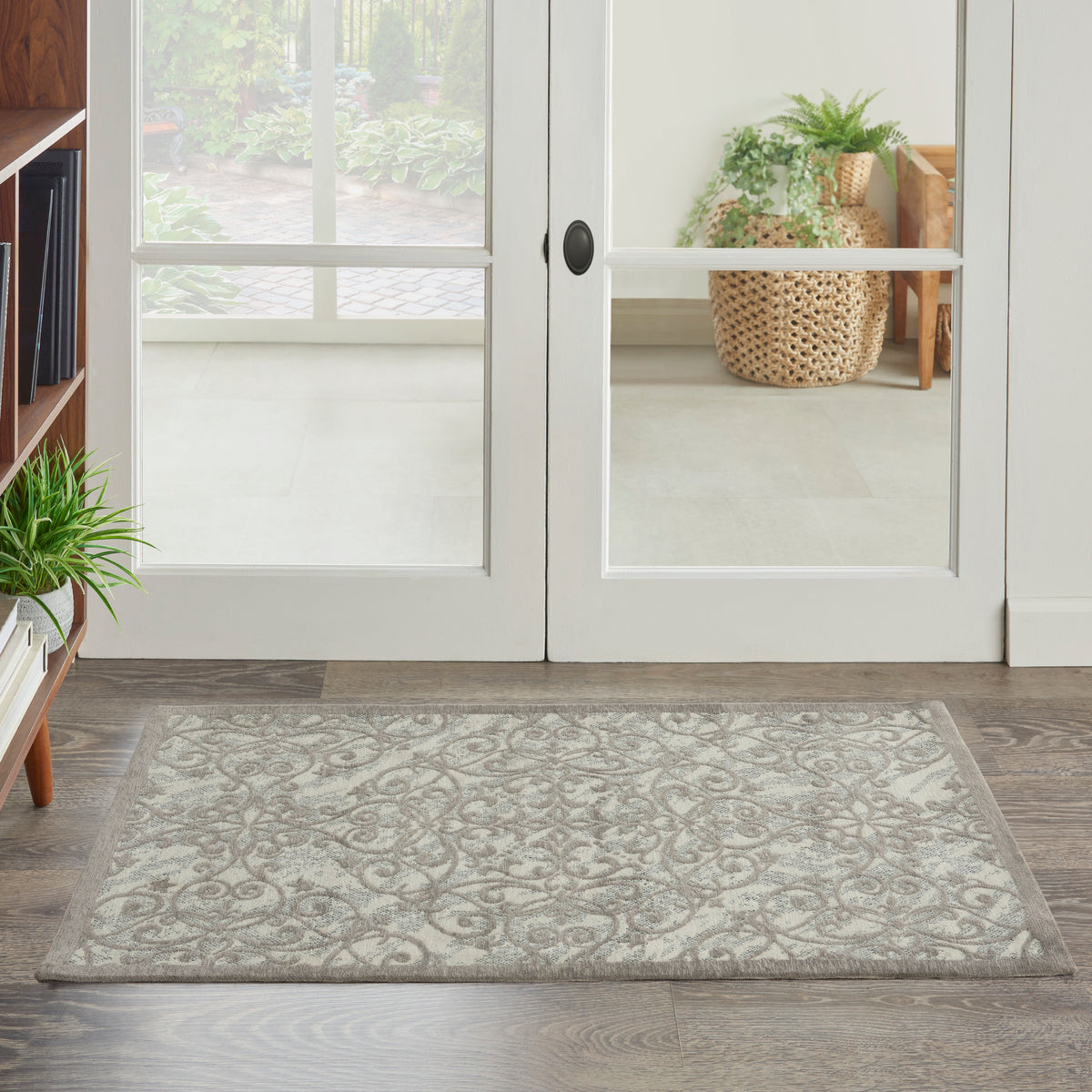 Damask DAS01 Ivory/Grey Rug