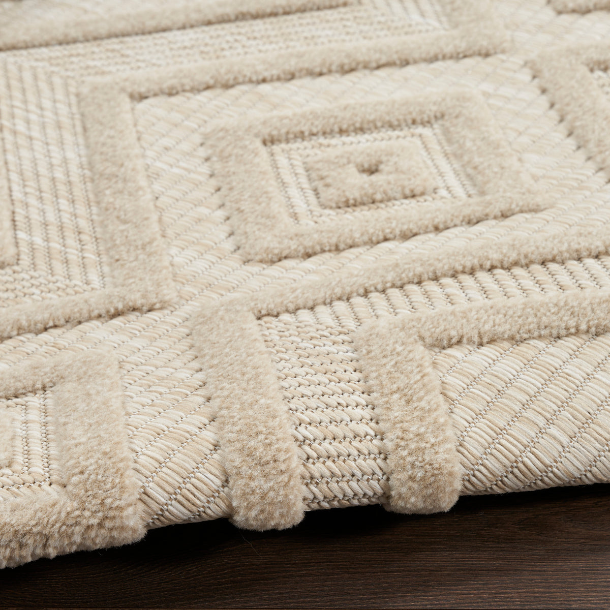 Versatile NRV01 Cream Rug