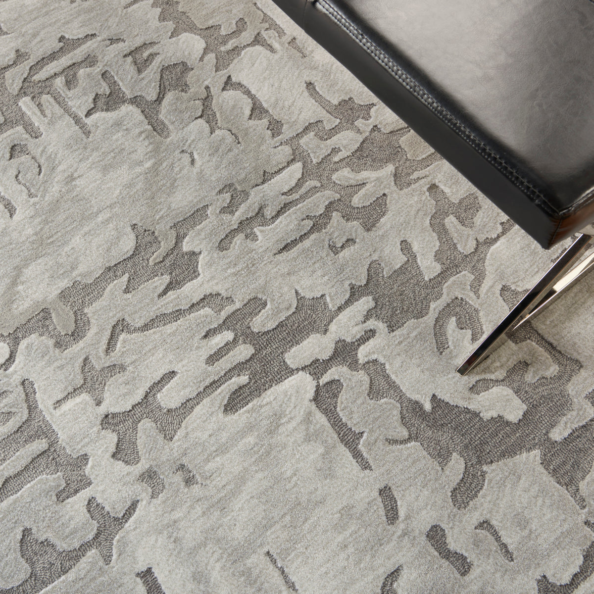 Symmetry SMM03 Ivory/Taupe Rug
