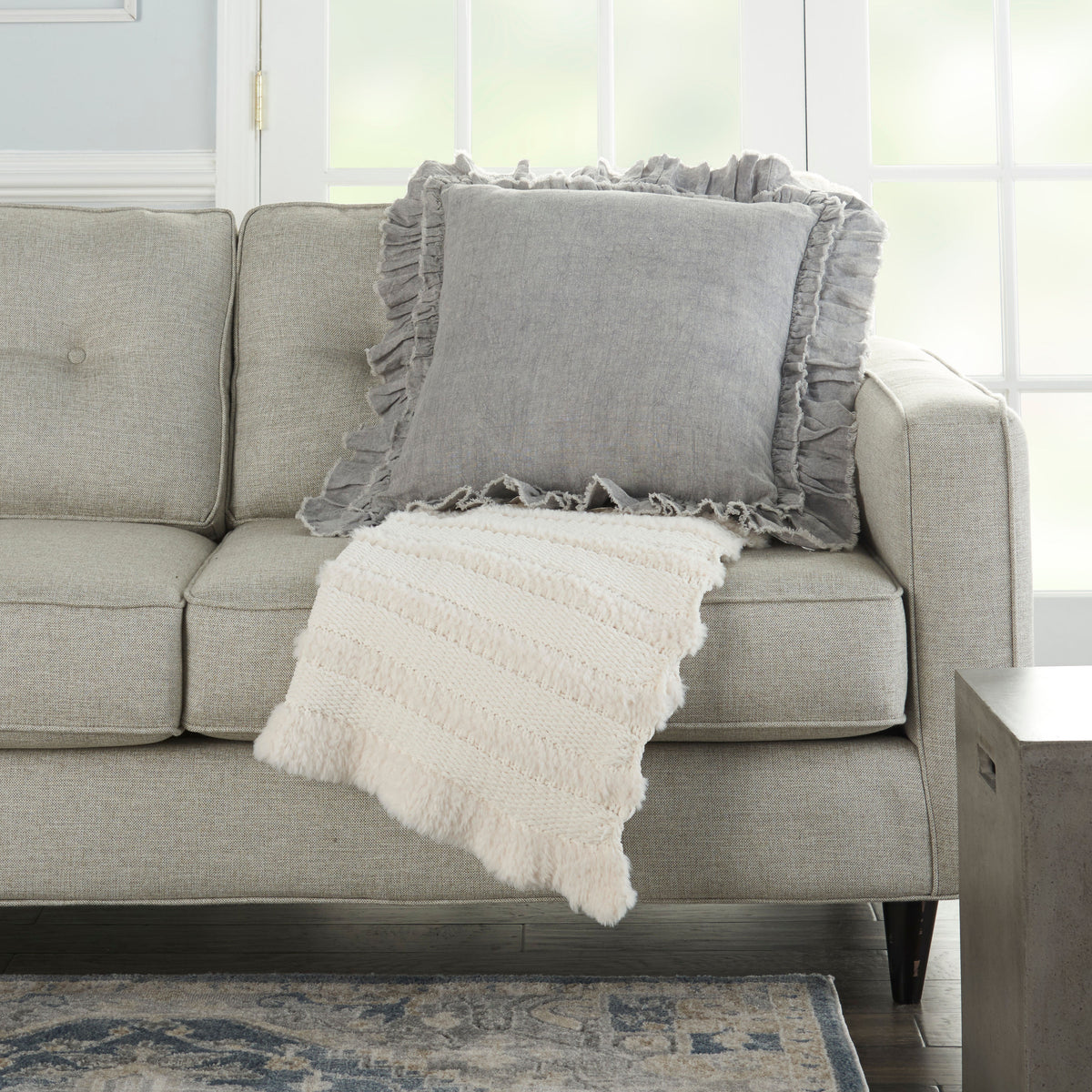 Sofia GE901 Grey 24" x 24" Throw Pillows