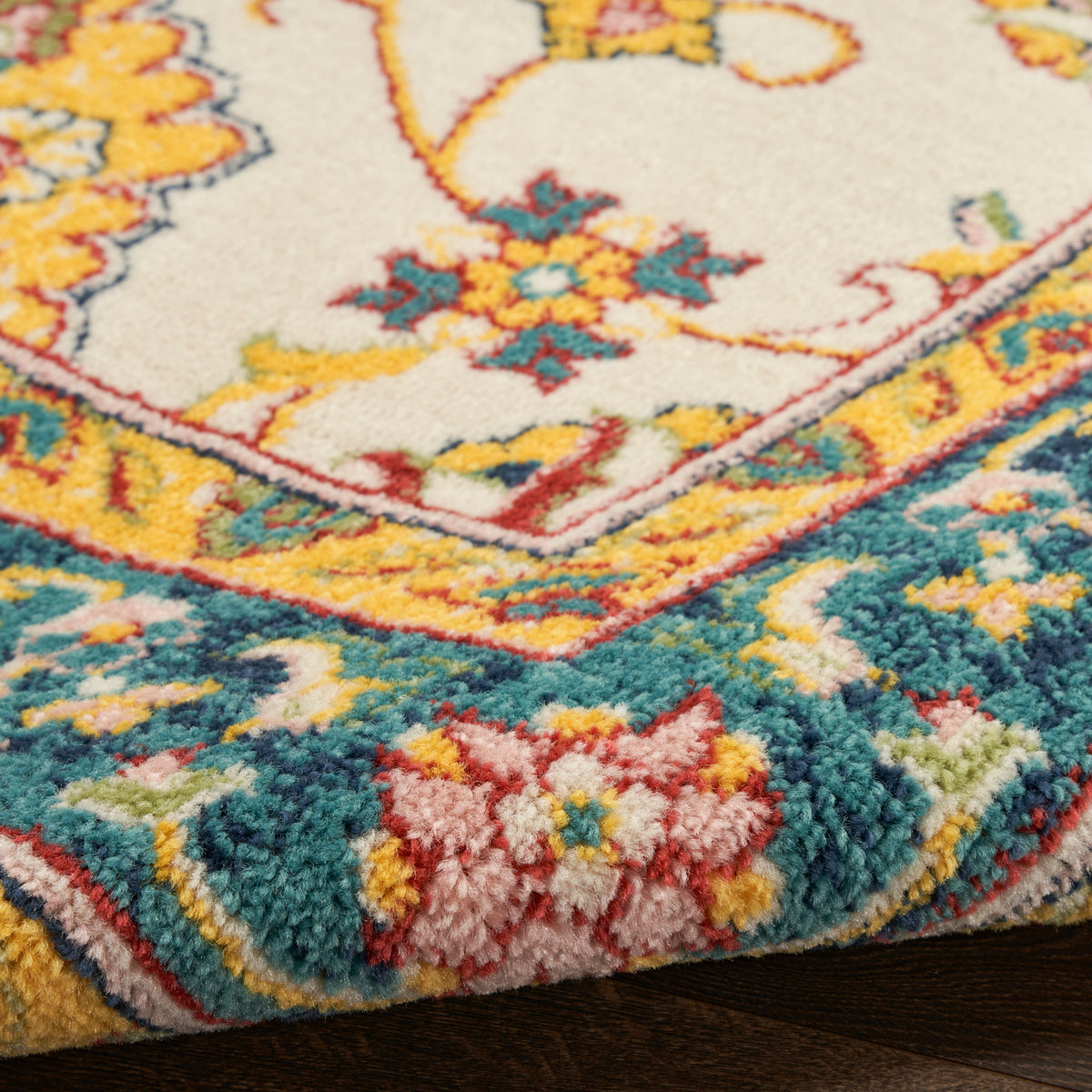 Nourison Essentials NRE05 Ivory Gold Rug